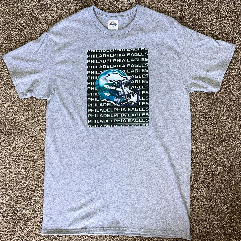 Philadelphia Eagles T Shirt Sizes Adult Medium and Small